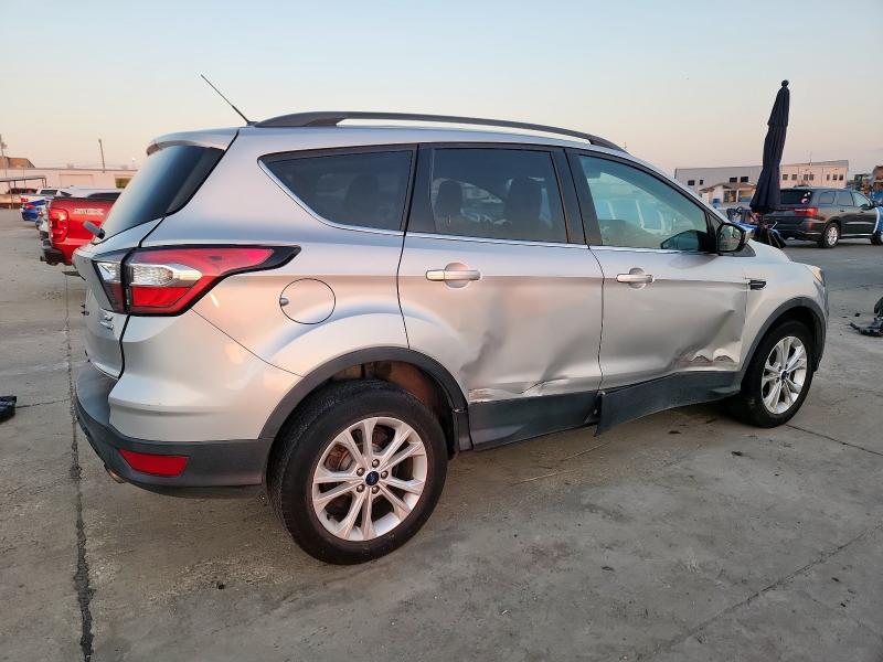 2018 FORD ESCAPE SE 1FMCU9GD0JUB93710