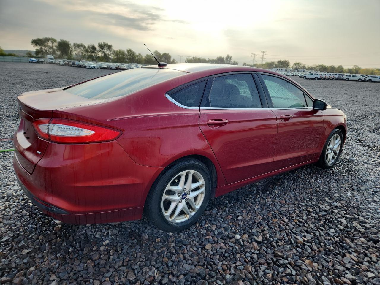 FORD FUSION SE