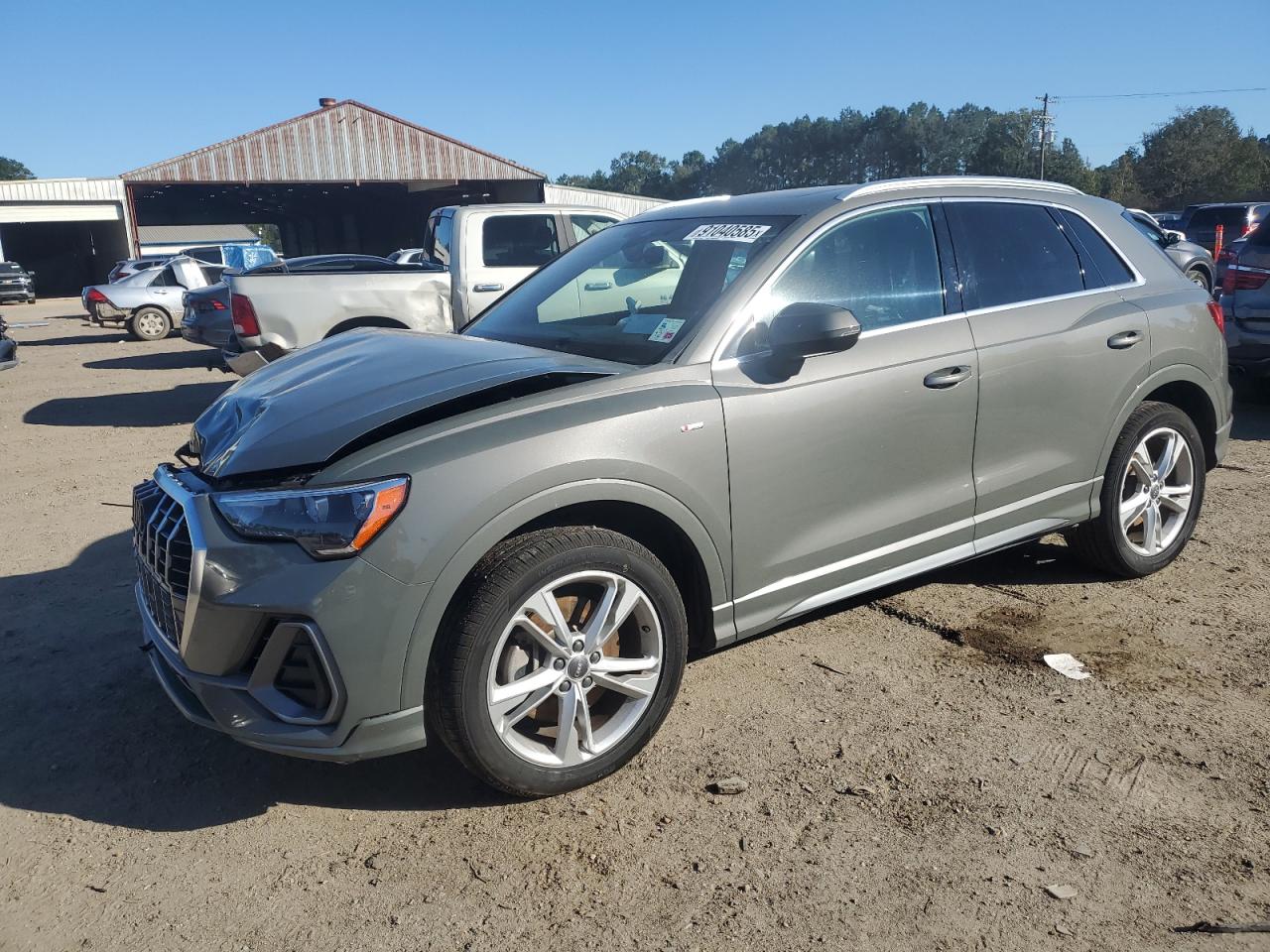 AUDI Q3 PREMIUM S LINE