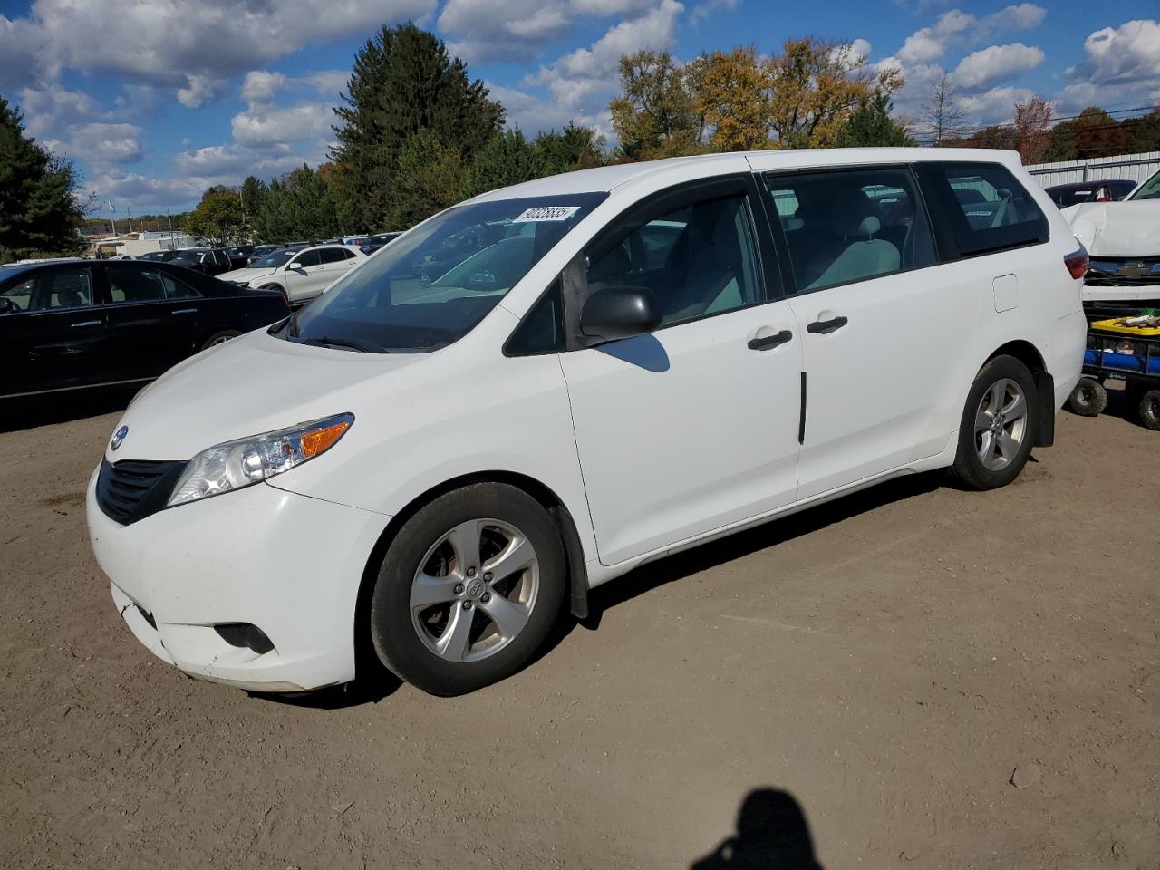 TOYOTA SIENNA