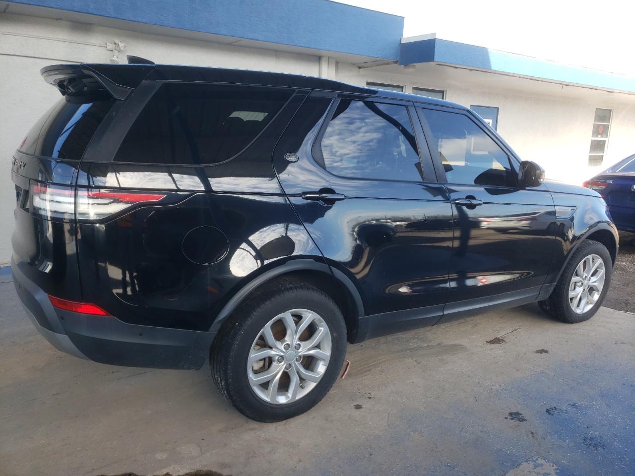 LAND ROVER DISCOVERY SE