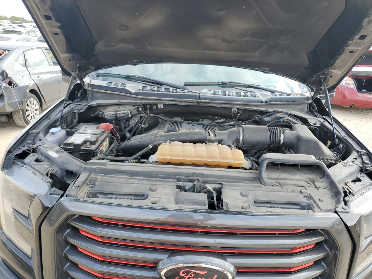 FORD F-150 SUPERCREW