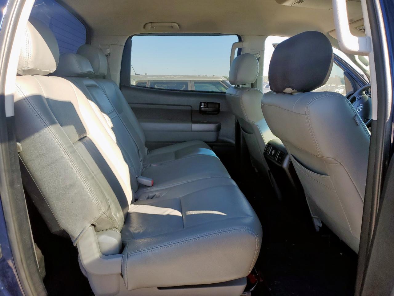 TOYOTA TUNDRA CREWMAX SR5