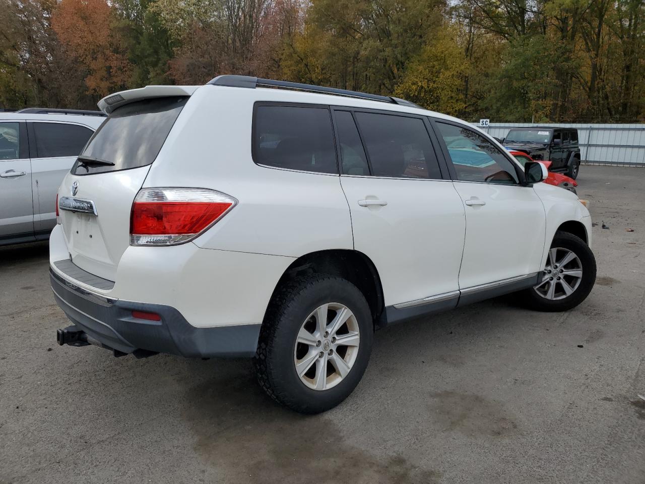 TOYOTA HIGHLANDER BASE
