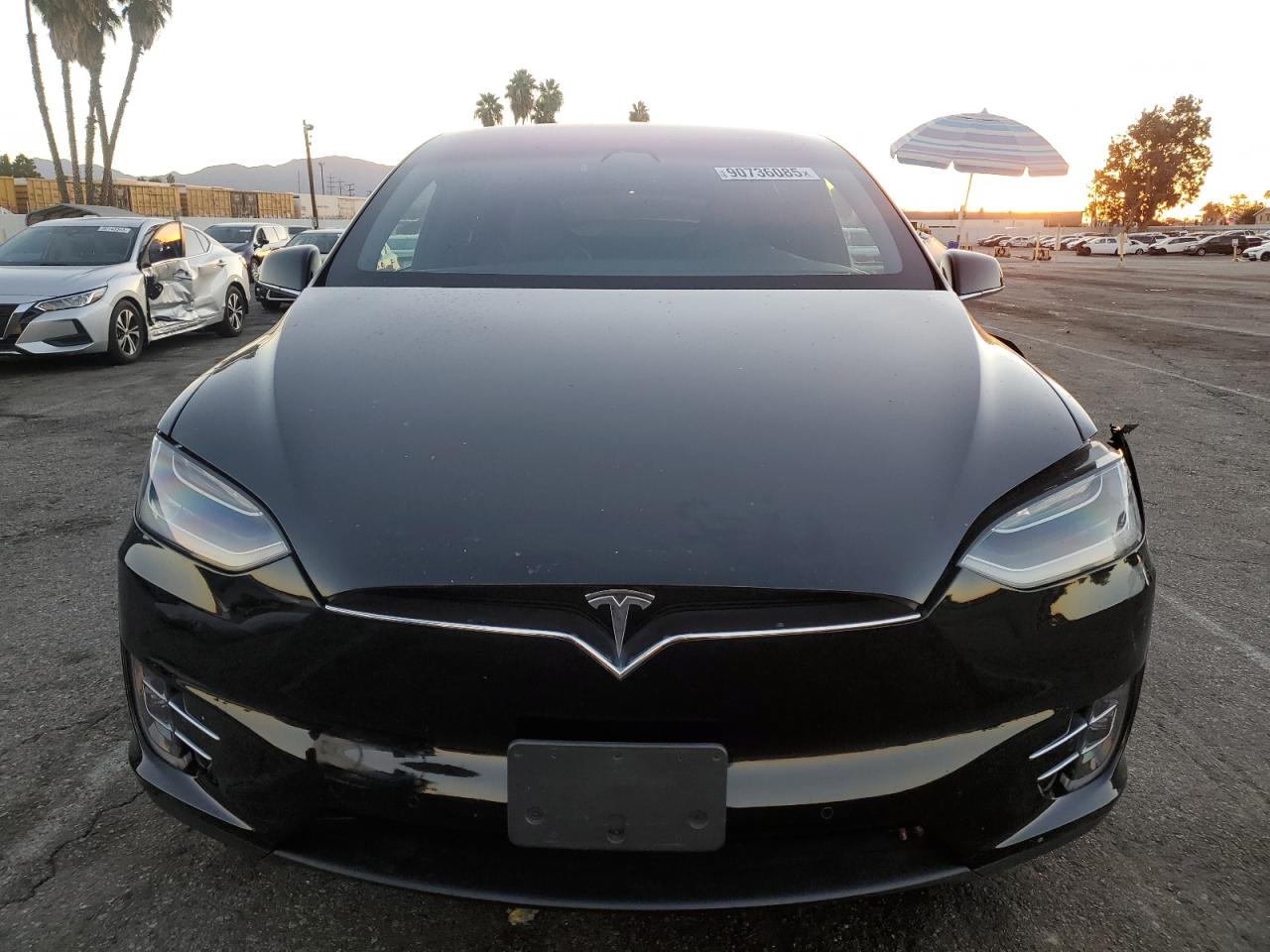 TESLA MODEL X