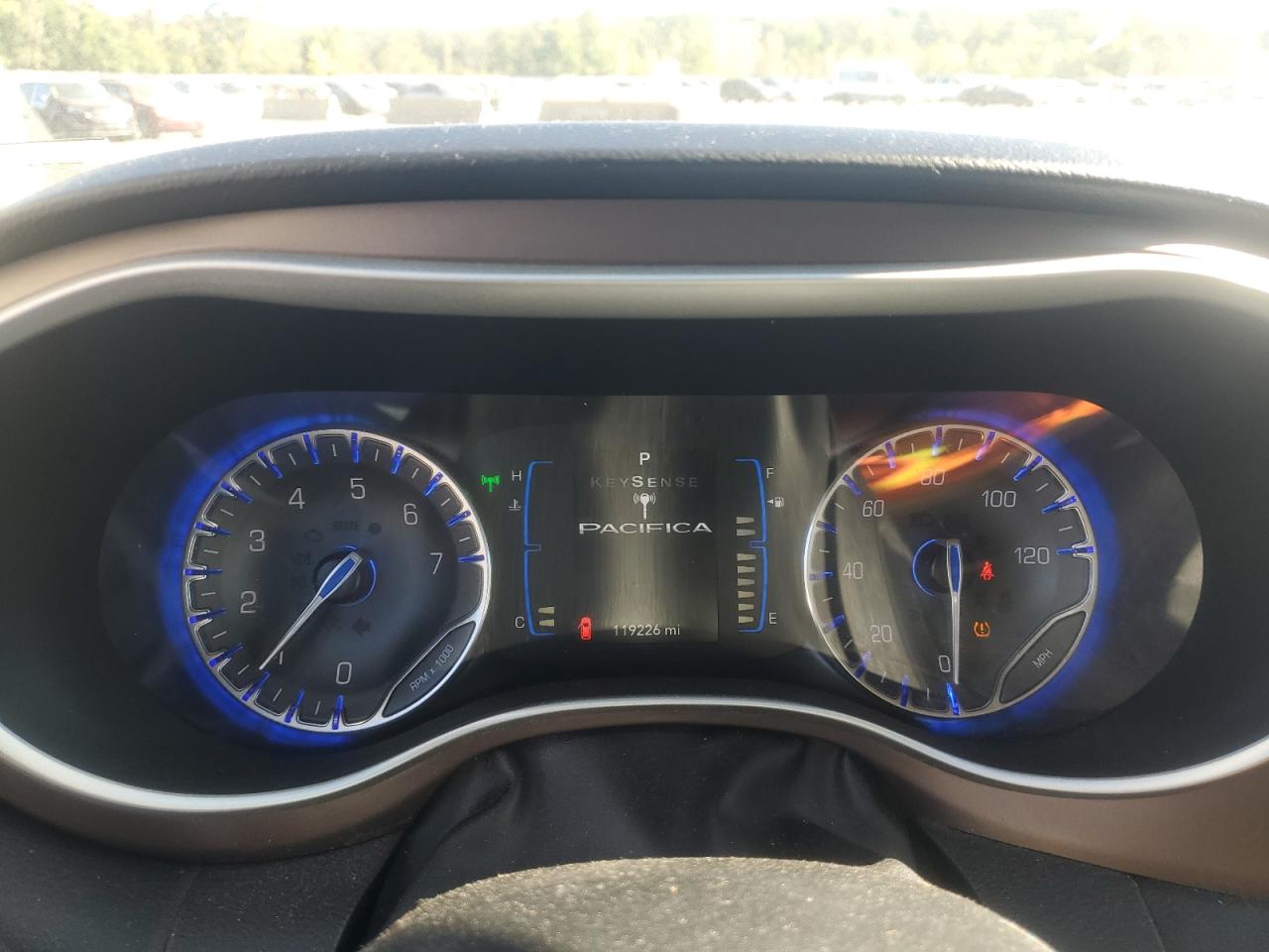 CHRYSLER PACIFICA TOURING L