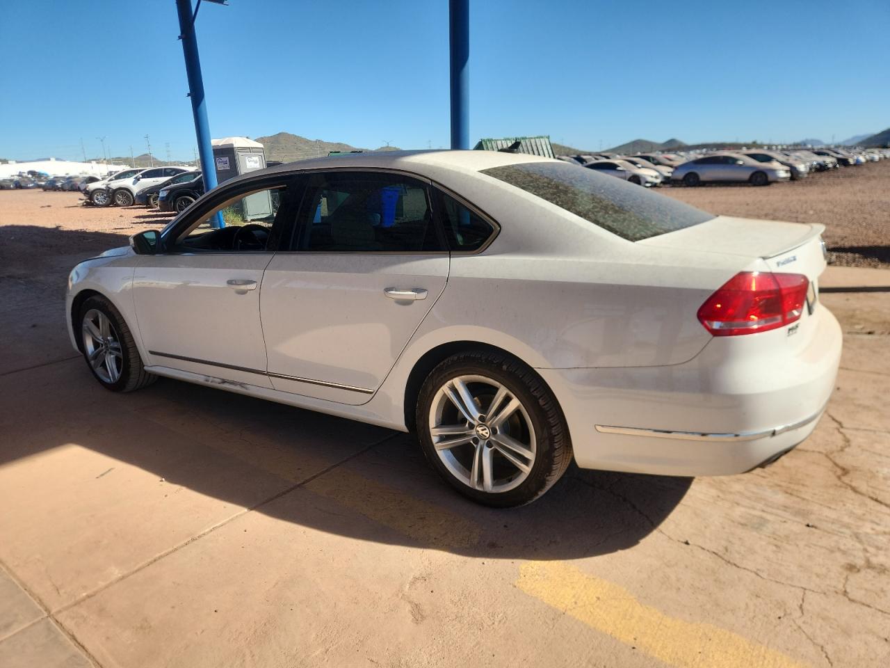 VOLKSWAGEN PASSAT SEL