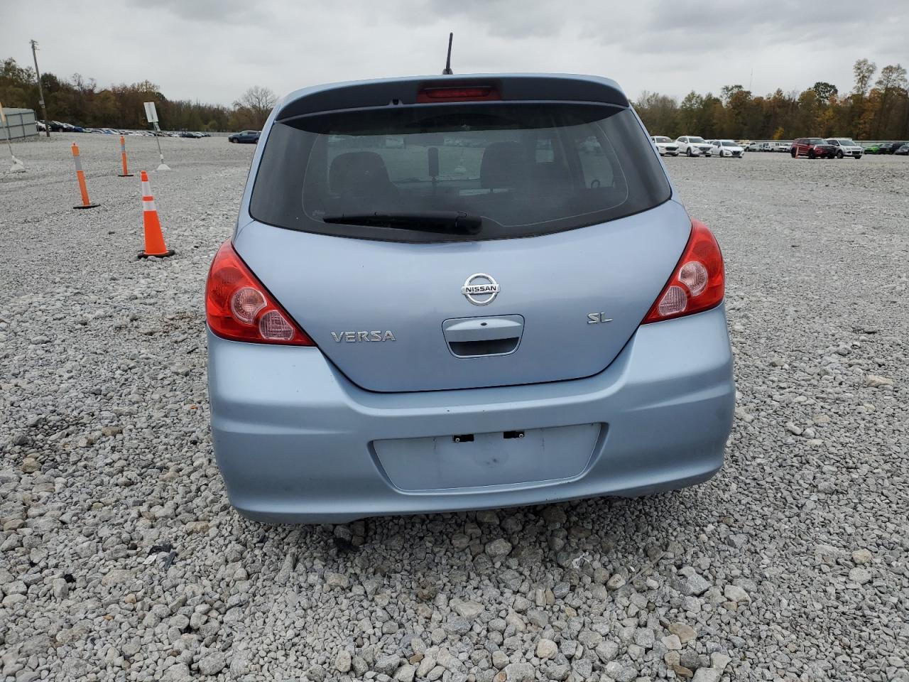 NISSAN VERSA S