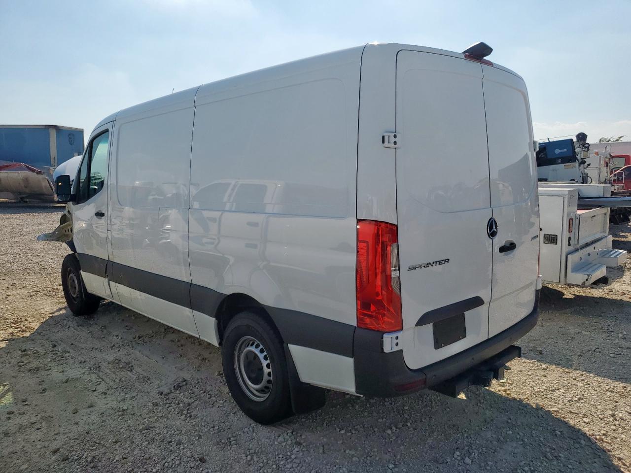 MERCEDES-BENZ SPRINTER 2500