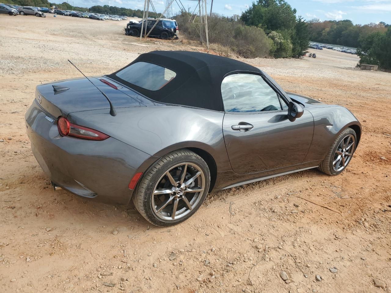 MAZDA MX-5 GRAND TOURING