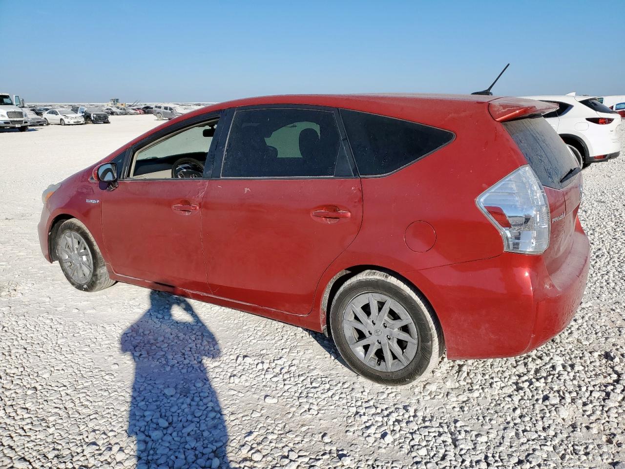 TOYOTA PRIUS V