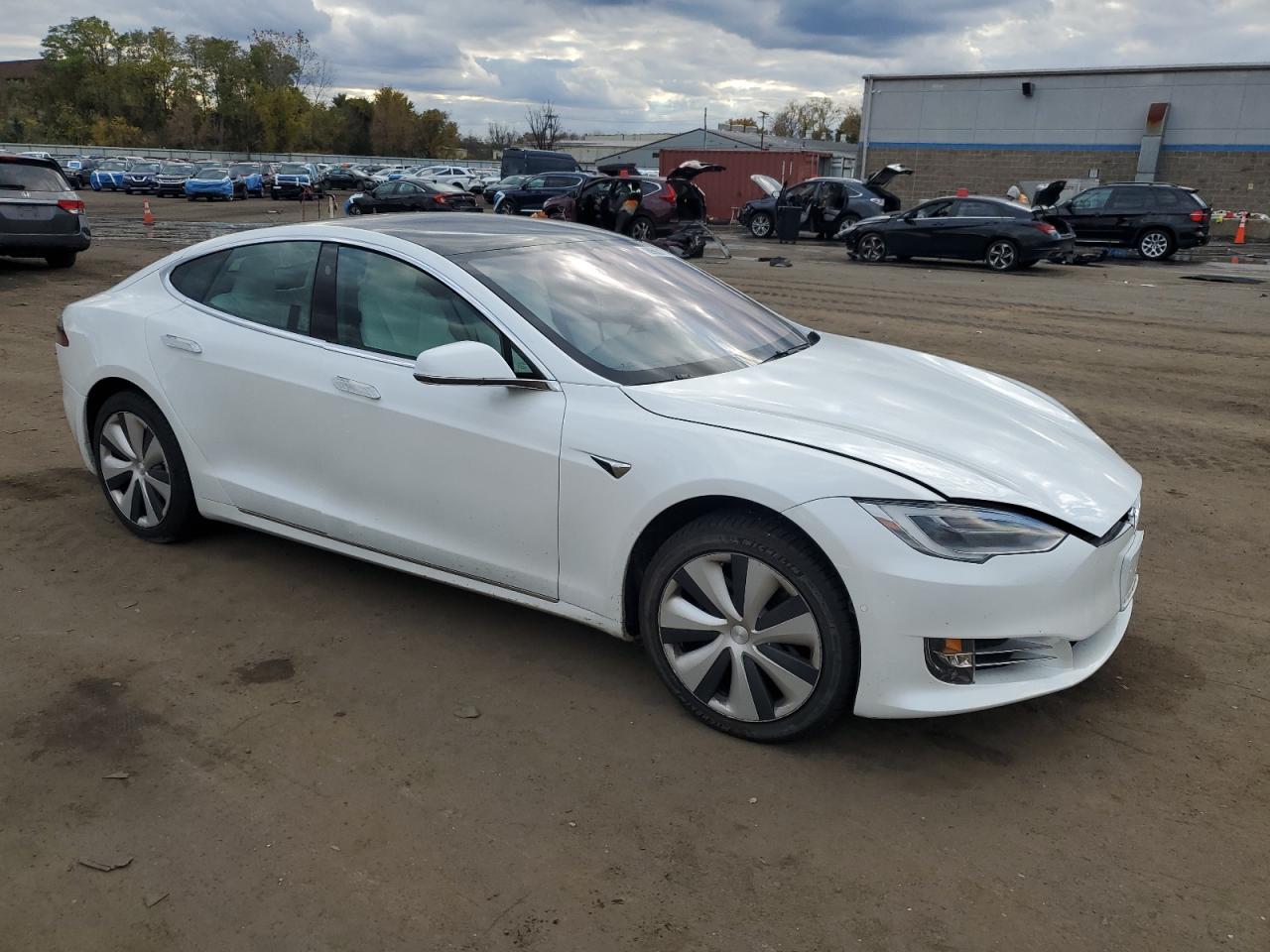 TESLA MODEL S