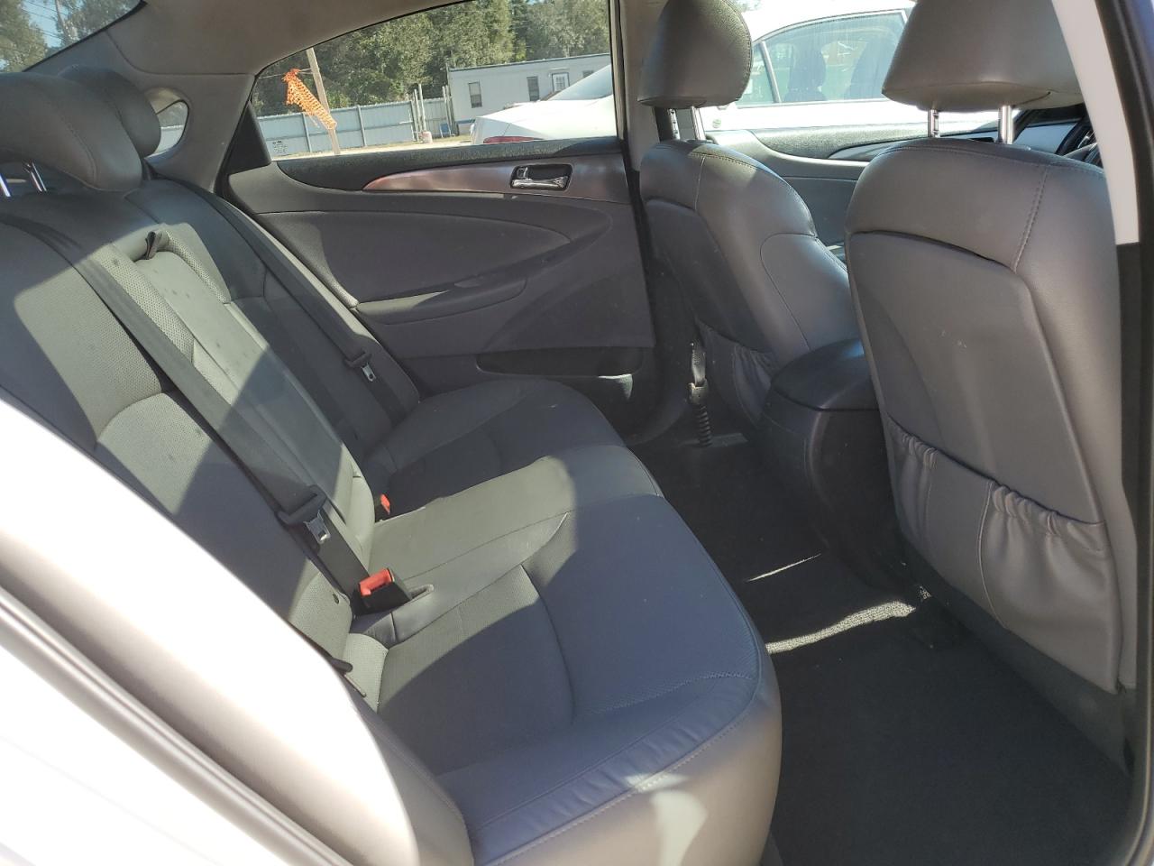 HYUNDAI SONATA HYBRID