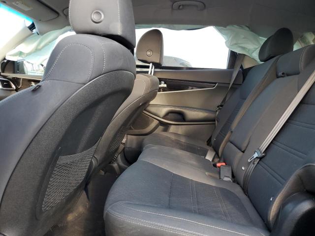 2019 KIA SORENTO LX - 5XYPG4A58KG608776