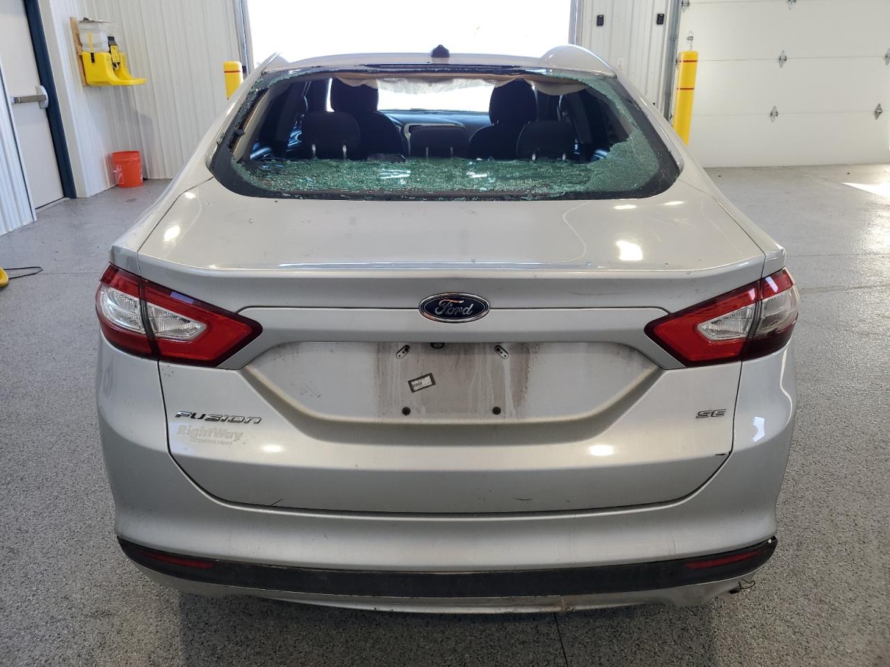 FORD FUSION SE