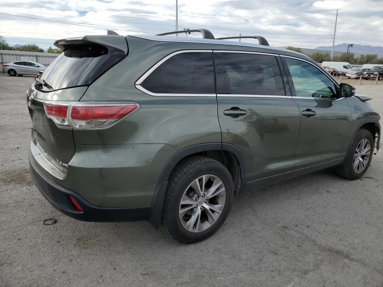 TOYOTA HIGHLANDER XLE