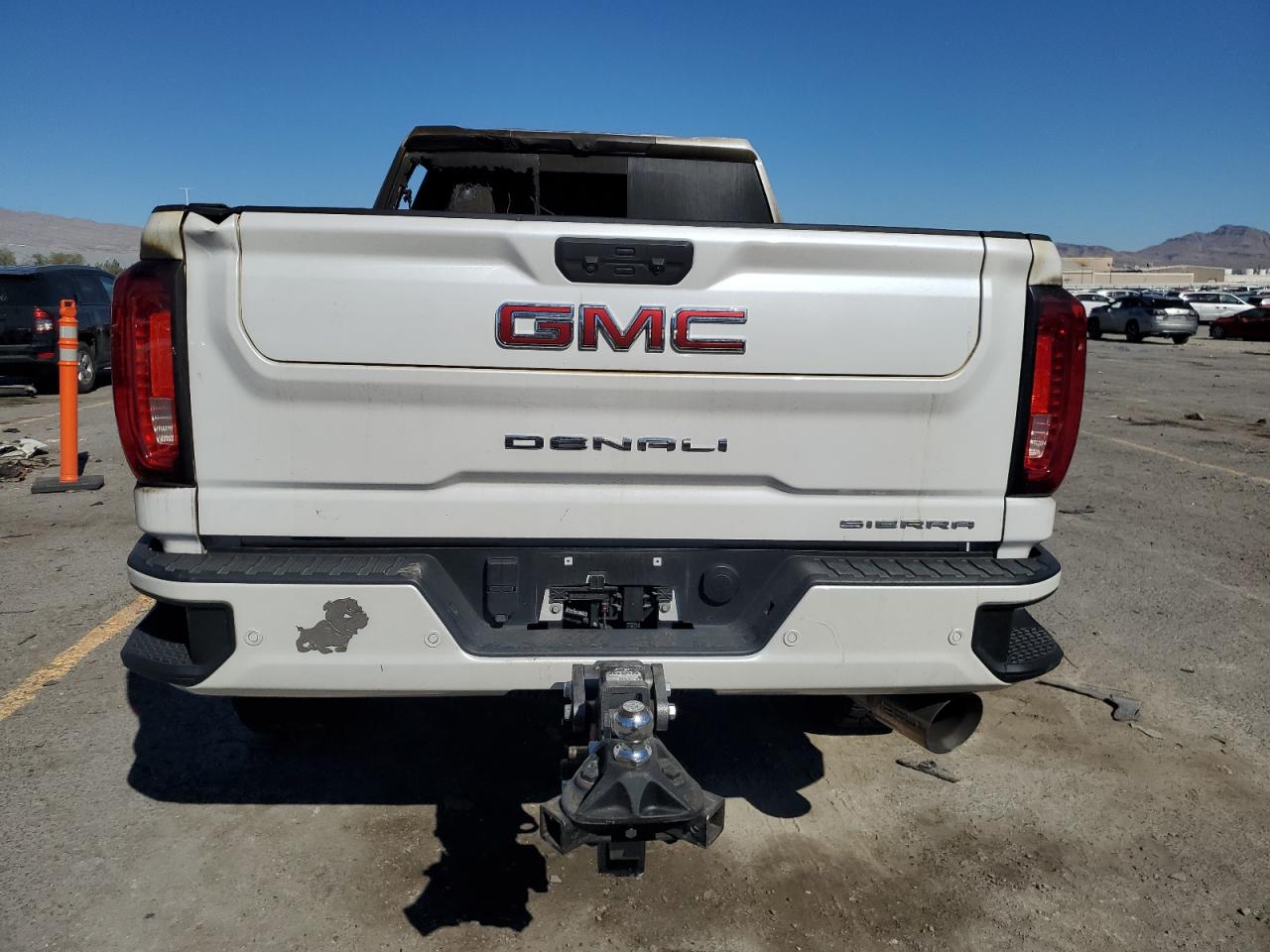 GMC SIERRA K2500 DENALI