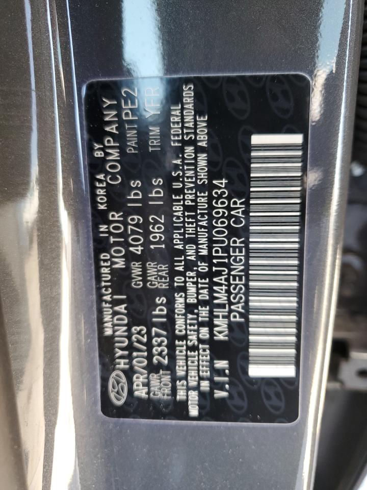 HYUNDAI ELANTRA BLUE