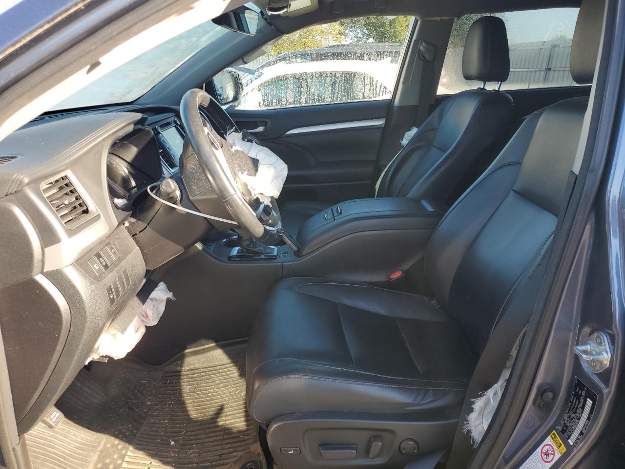 TOYOTA HIGHLANDER SE