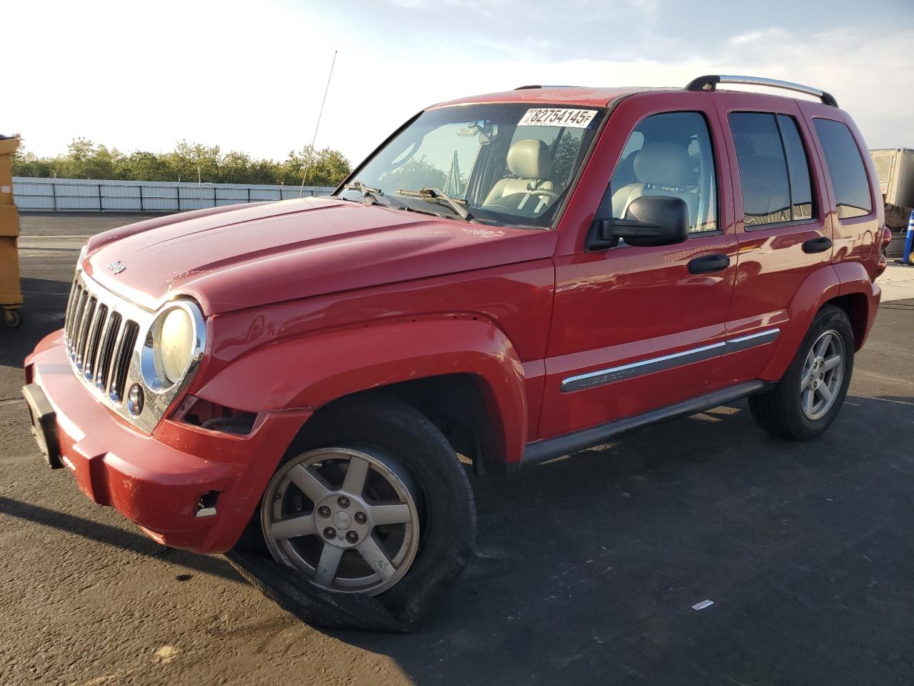 Lot #3302929610 2005 JEEP LIBERTY LI