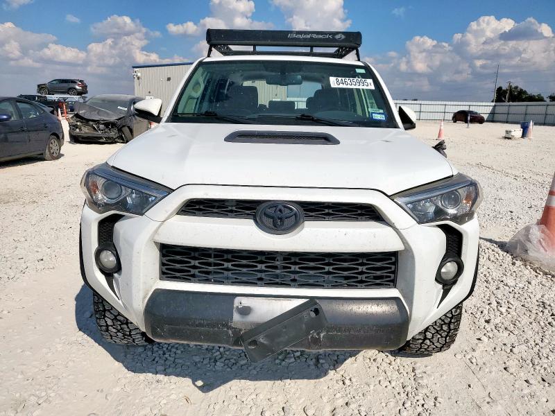 2018 TOYOTA 4RUNNER SR JTEBU5JR9J5530412