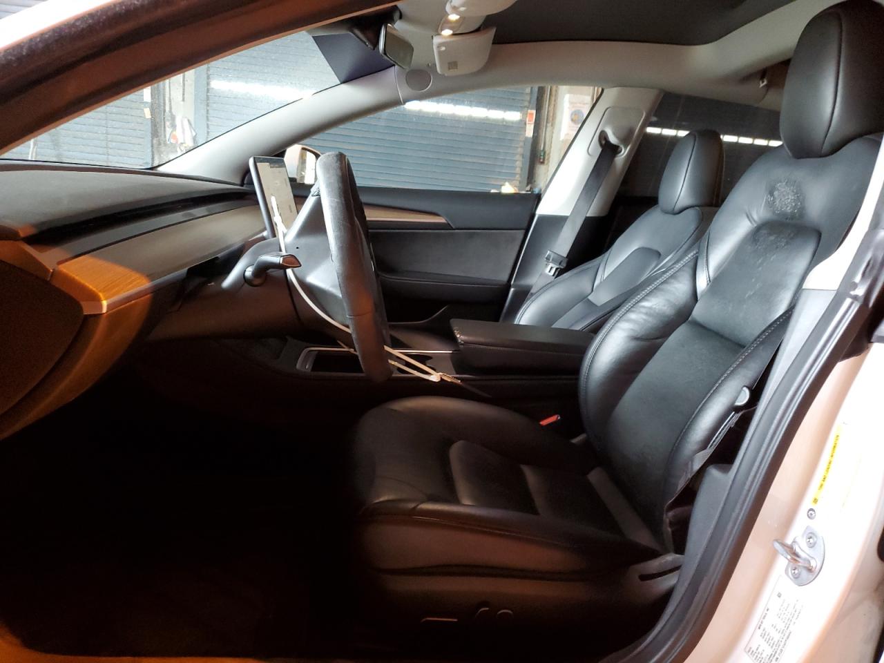 Lot #3315866196 2023 TESLA MODEL 3