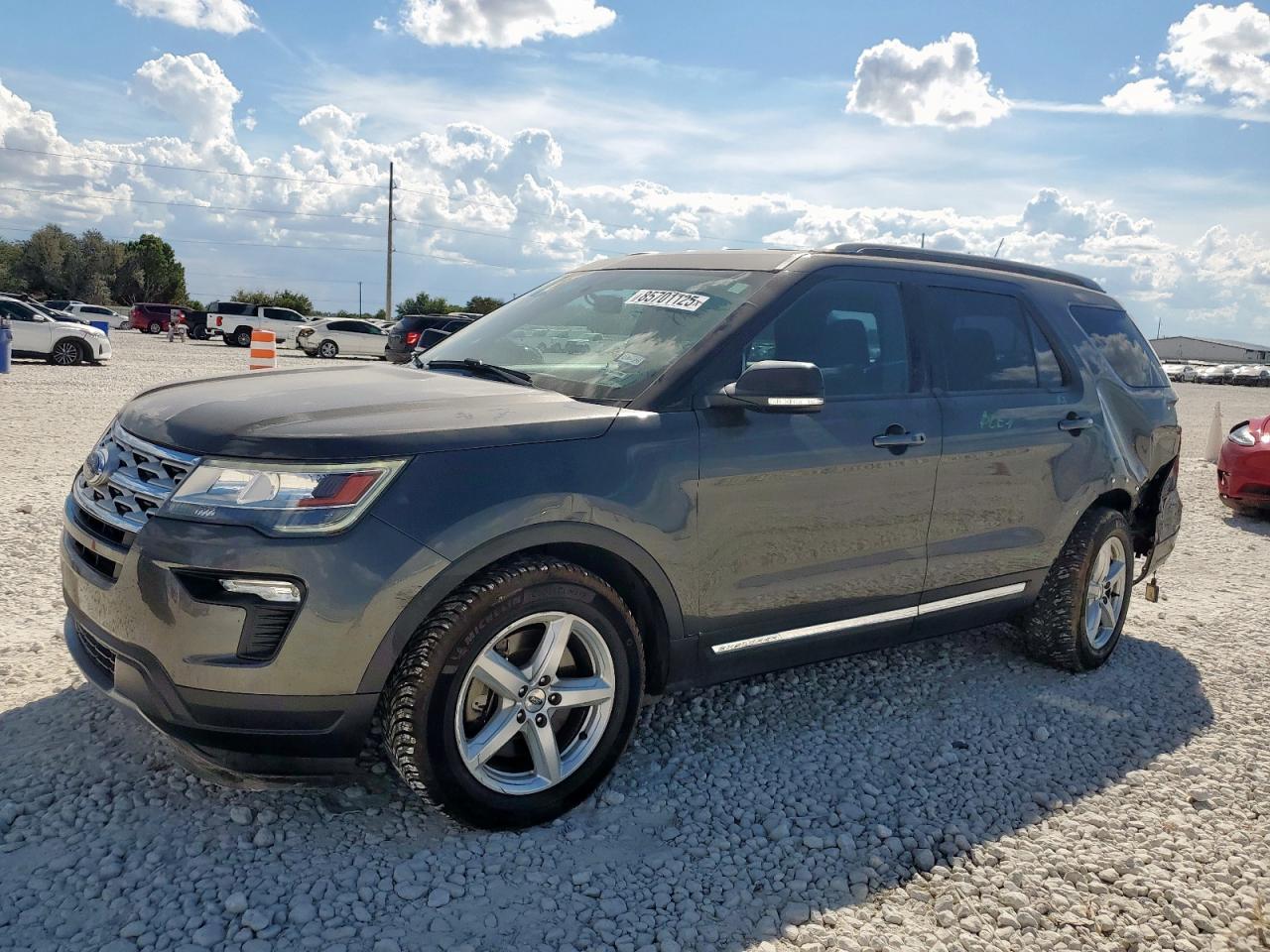 FORD EXPLORER XLT
