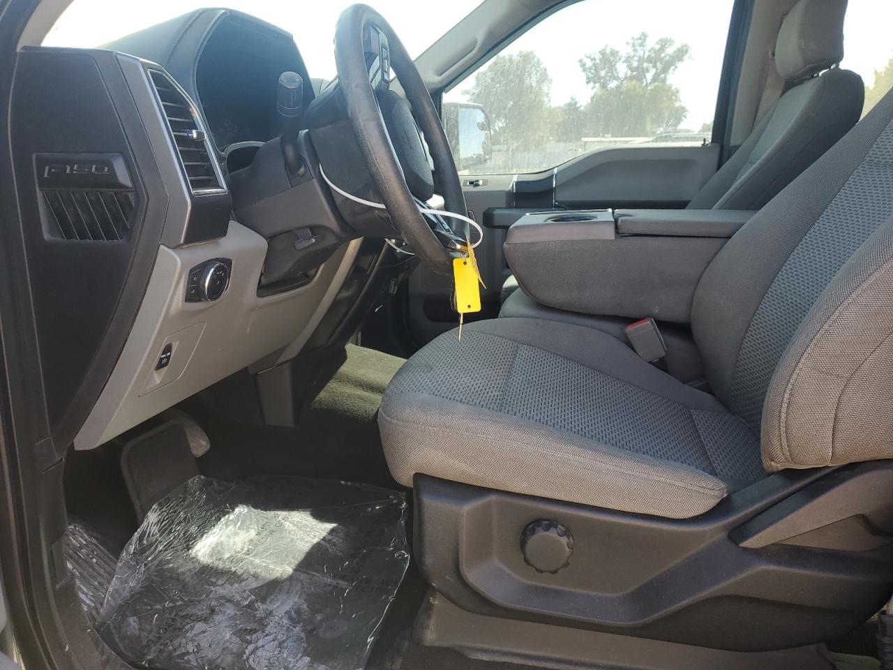 FORD F-150 SUPERCREW