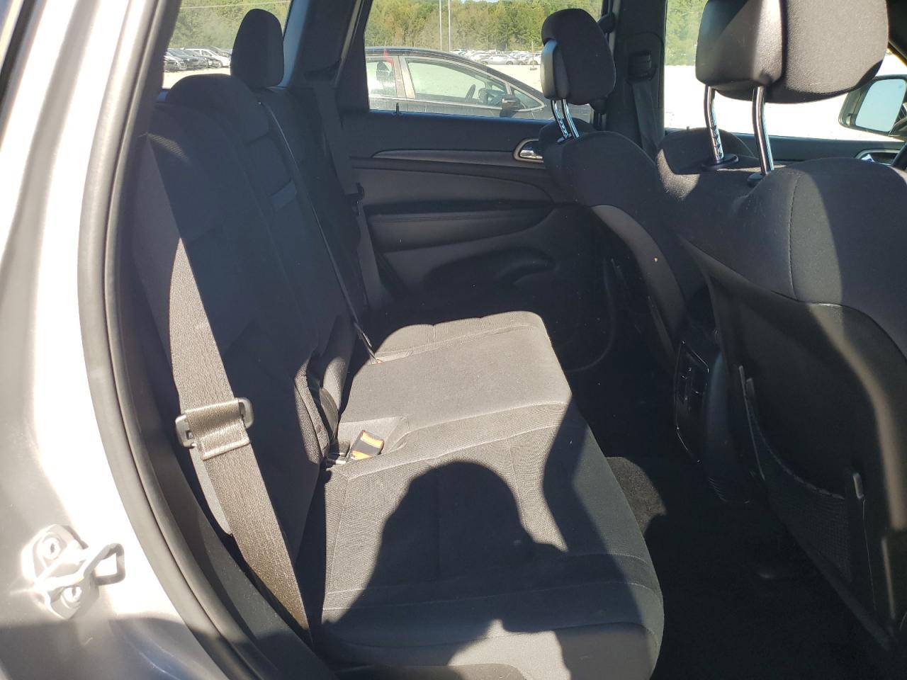 JEEP GRAND CHEROKEE LAREDO