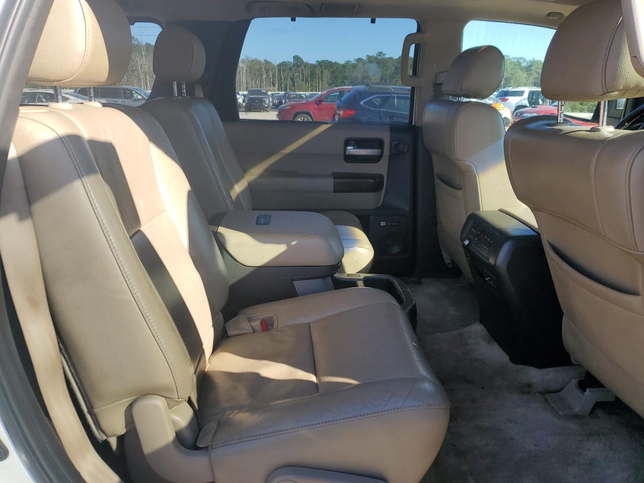 TOYOTA SEQUOIA PLATINUM