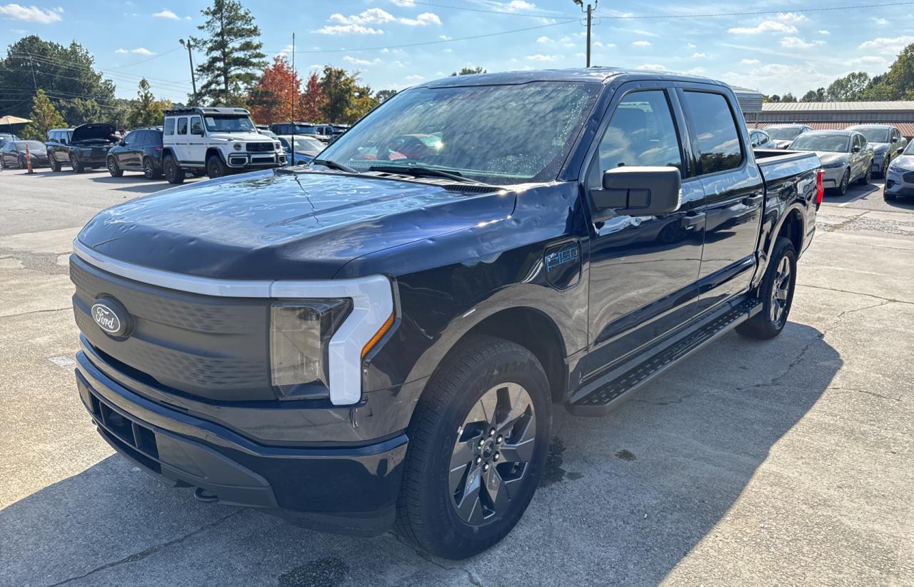 FORD F-150 LIGHTNING XLT