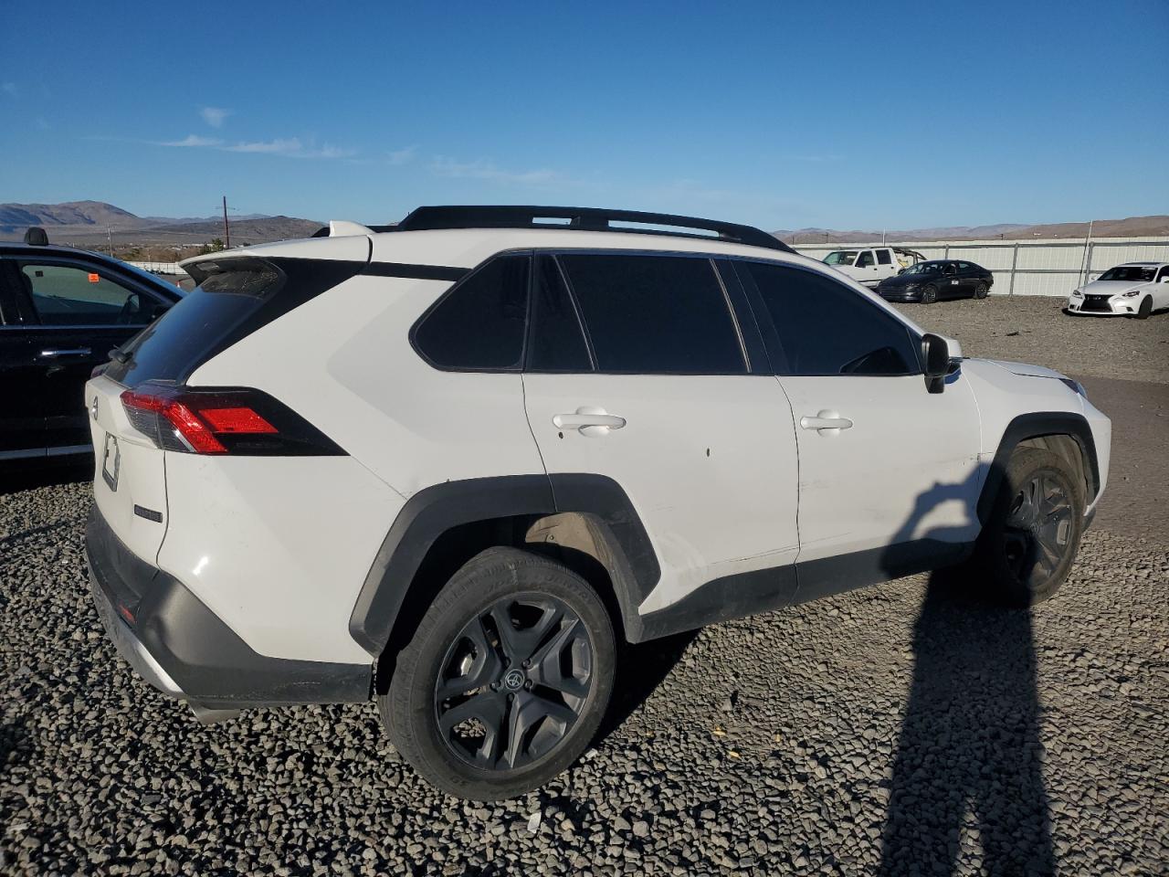 TOYOTA RAV4 ADVENTURE