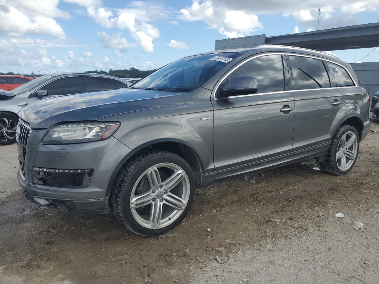 AUDI Q7 PREMIUM PLUS