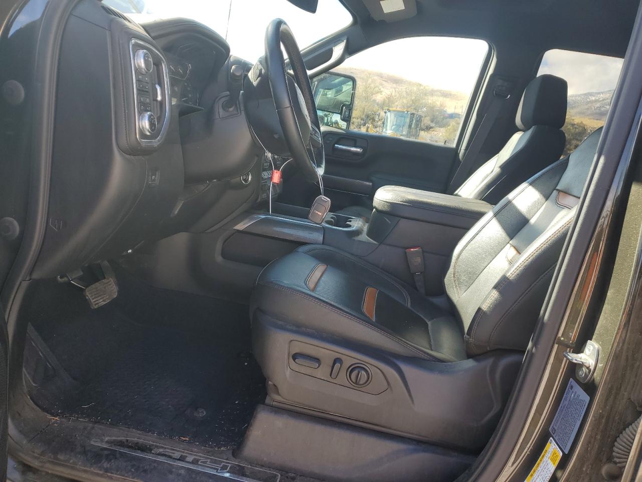 GMC SIERRA K2500 AT4