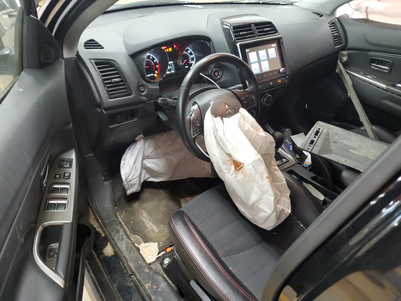 MITSUBISHI OUTLANDER S/SE