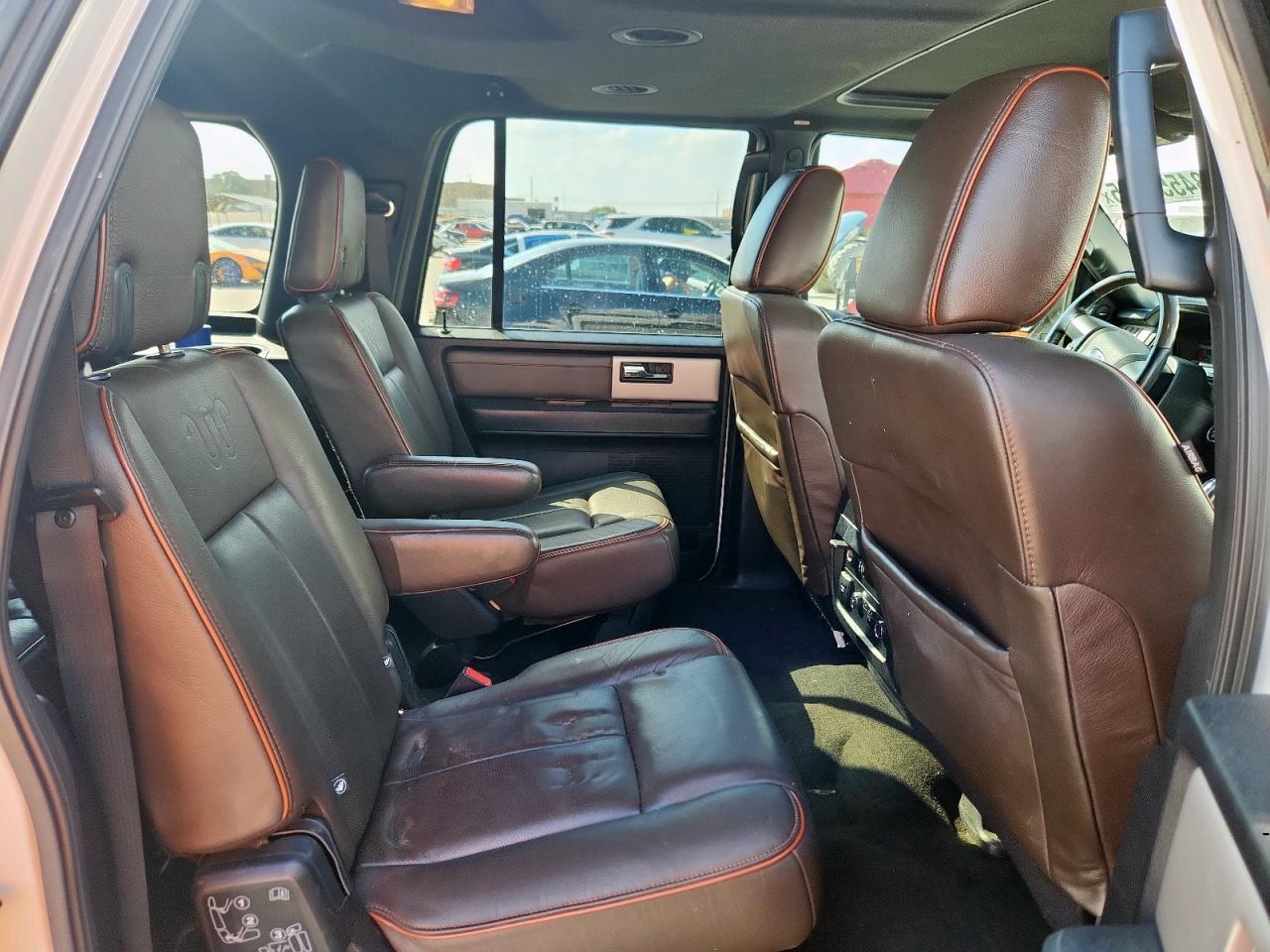 FORD EXPEDITION EL XLT