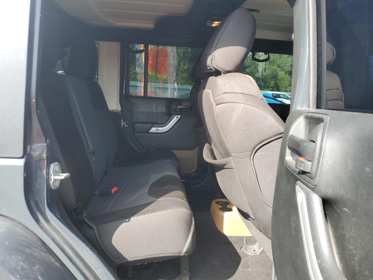 JEEP WRANGLER SAHARA