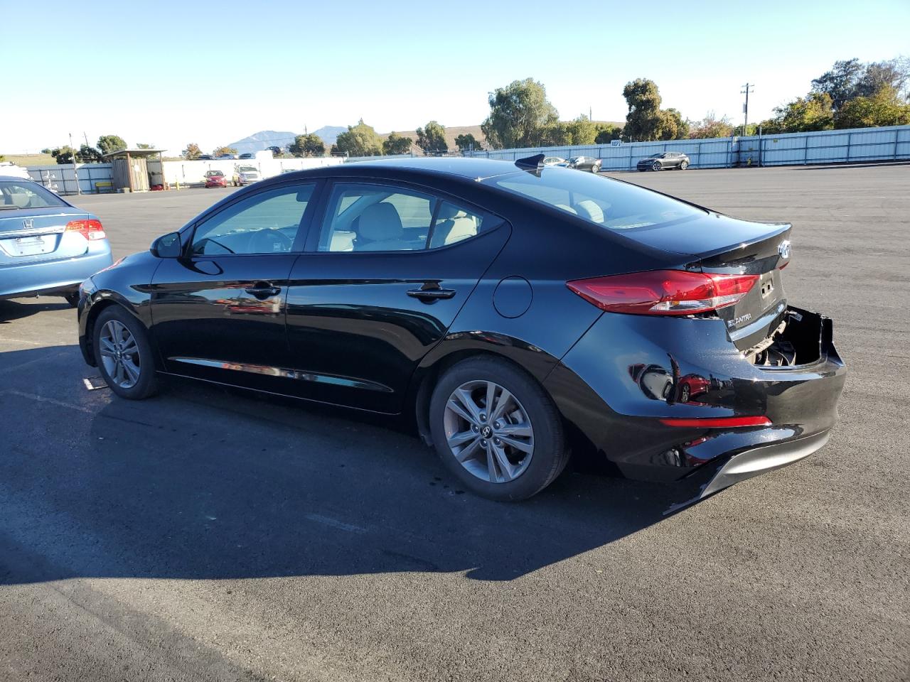 Lot #3302687057 2018 HYUNDAI ELANTRA SE