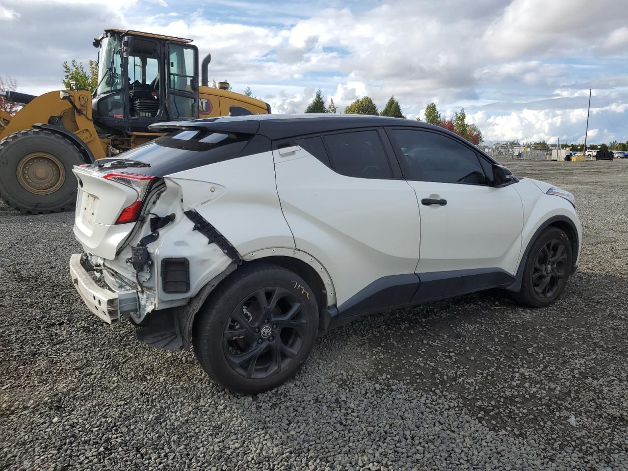 TOYOTA C-HR XLE