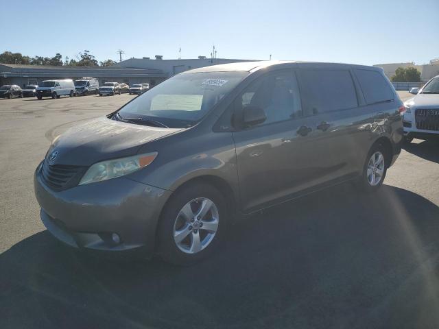 TOYOTA SIENNA BAS