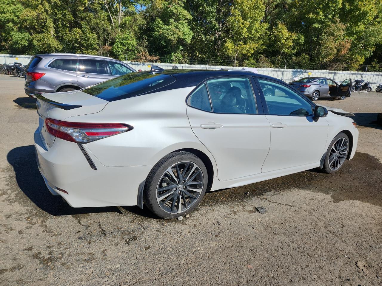 TOYOTA CAMRY XSE