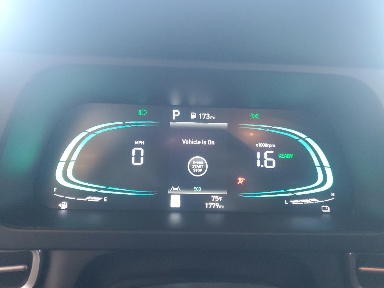 HYUNDAI ELANTRA BLUE