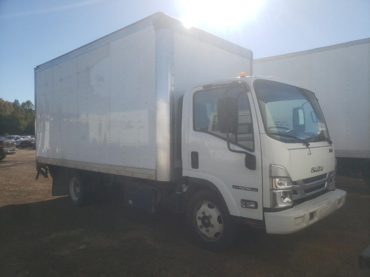 Lot #3265886227 2023 ISUZU NPR XD