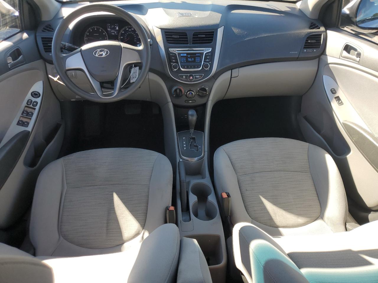 HYUNDAI ACCENT SE