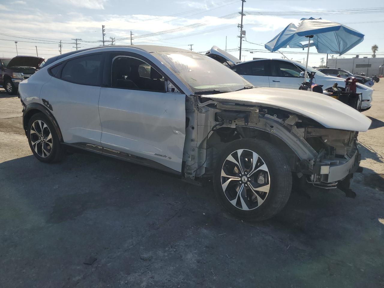 FORD MUSTANG PREMIUM