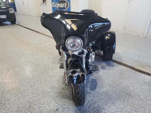 2010 HARLEY-DAVIDSON FLHXXX 1HD1MBM1XAB850505