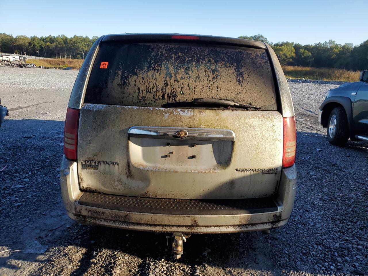 CHRYSLER TOWN & COUNTRY LX