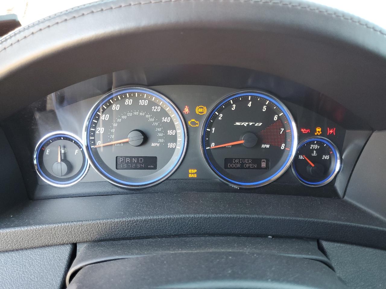 JEEP GRAND CHEROKEE SRT-8