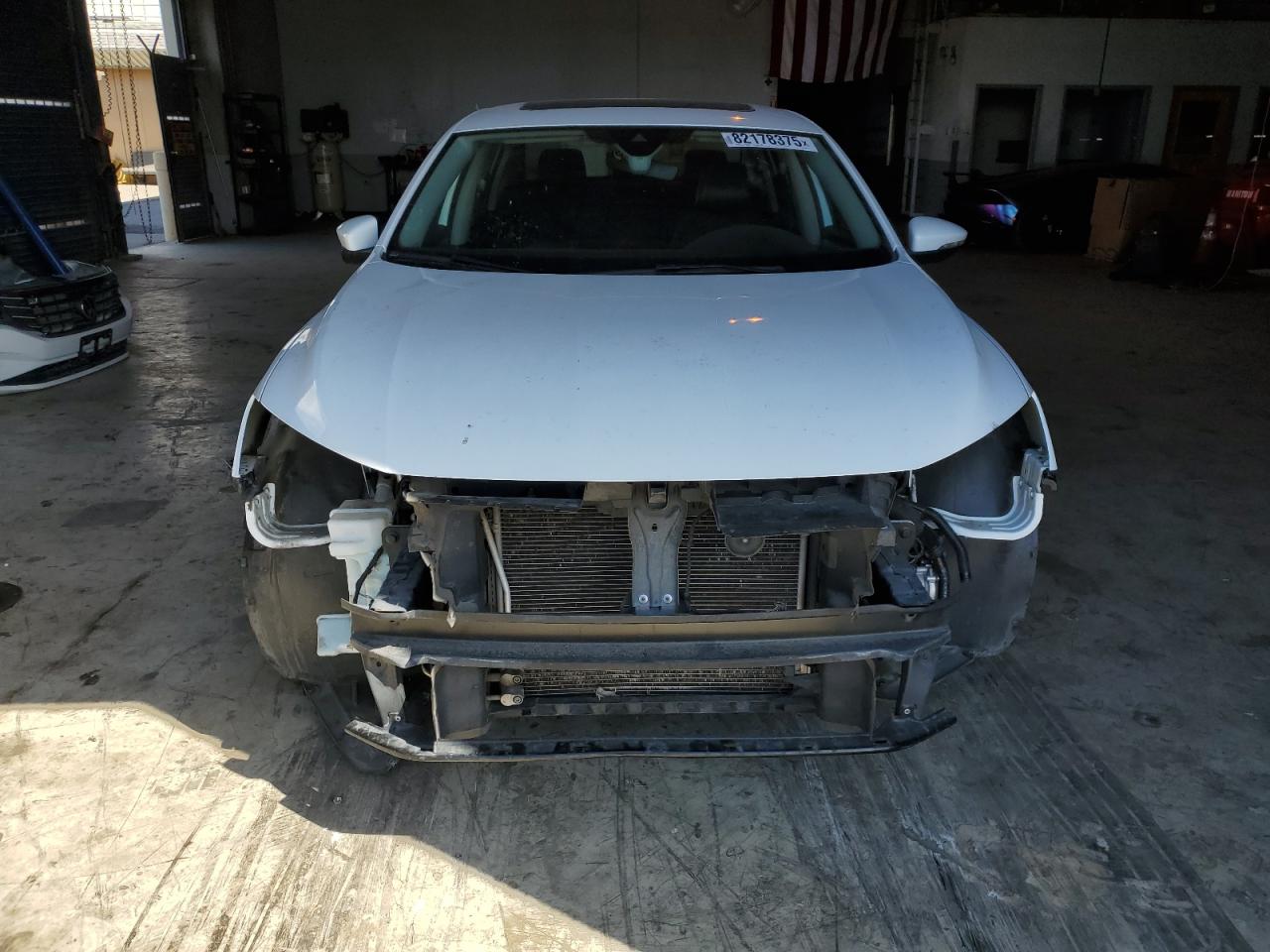 VOLKSWAGEN PASSAT SE