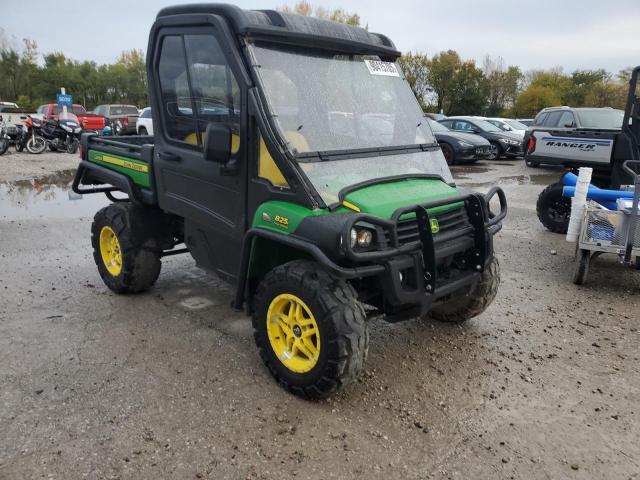 JOHN DEERE GATOR
